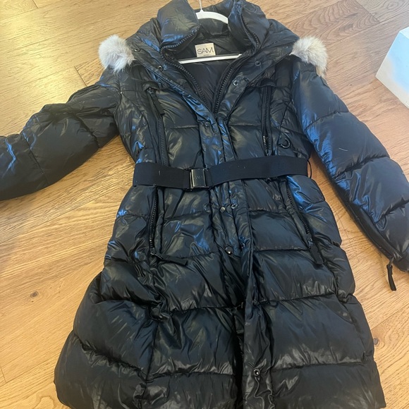 Sam black patent coat with fur - Picture 4 of 10